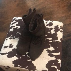 Women’s boots brown size 8